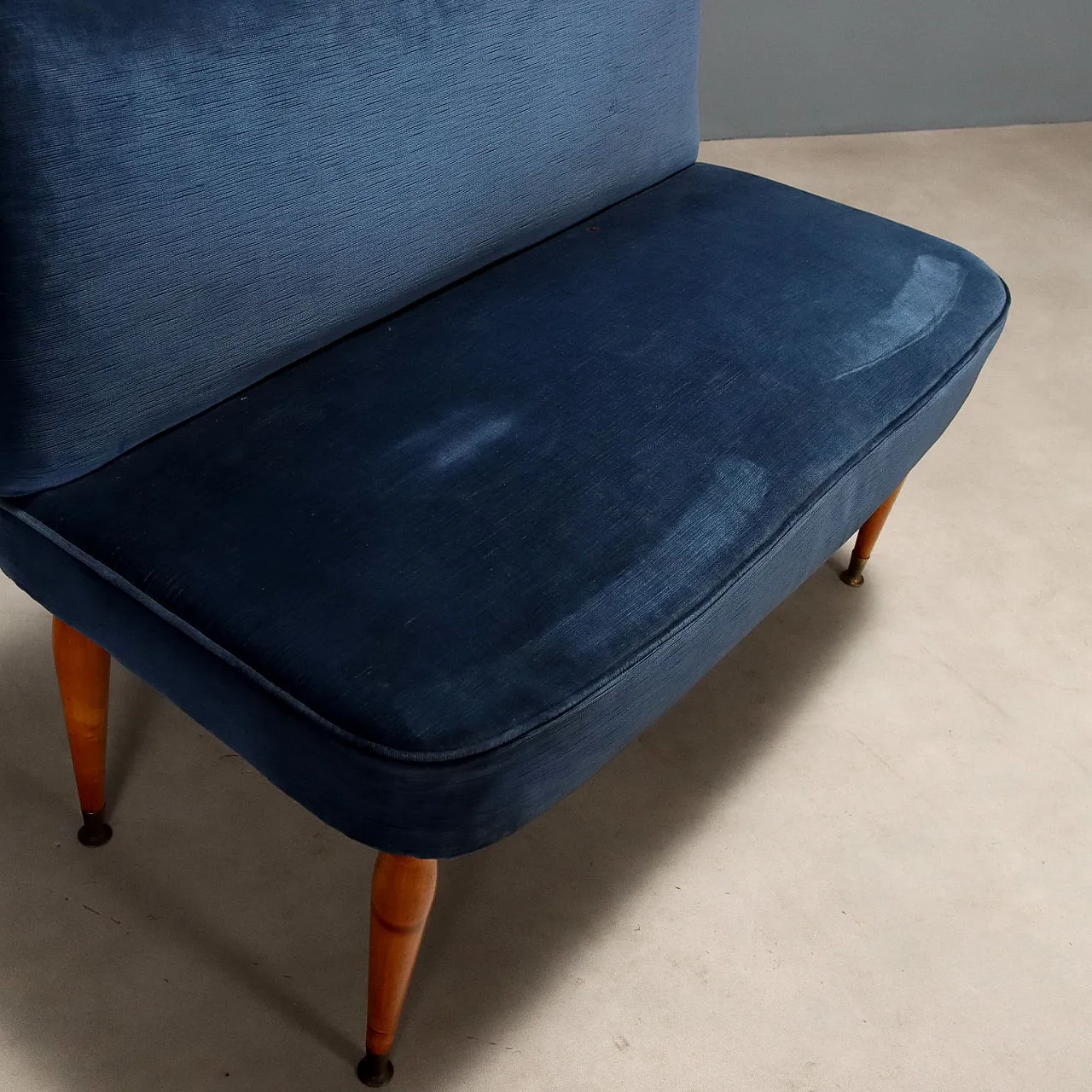 Panca in velluto dralon, legno di faggio e ottone, '900 4