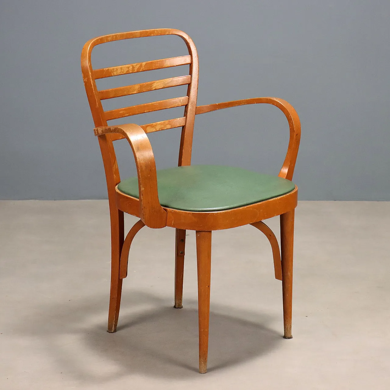 Sedia con braccioli in legno e seduta in skai, '900 1