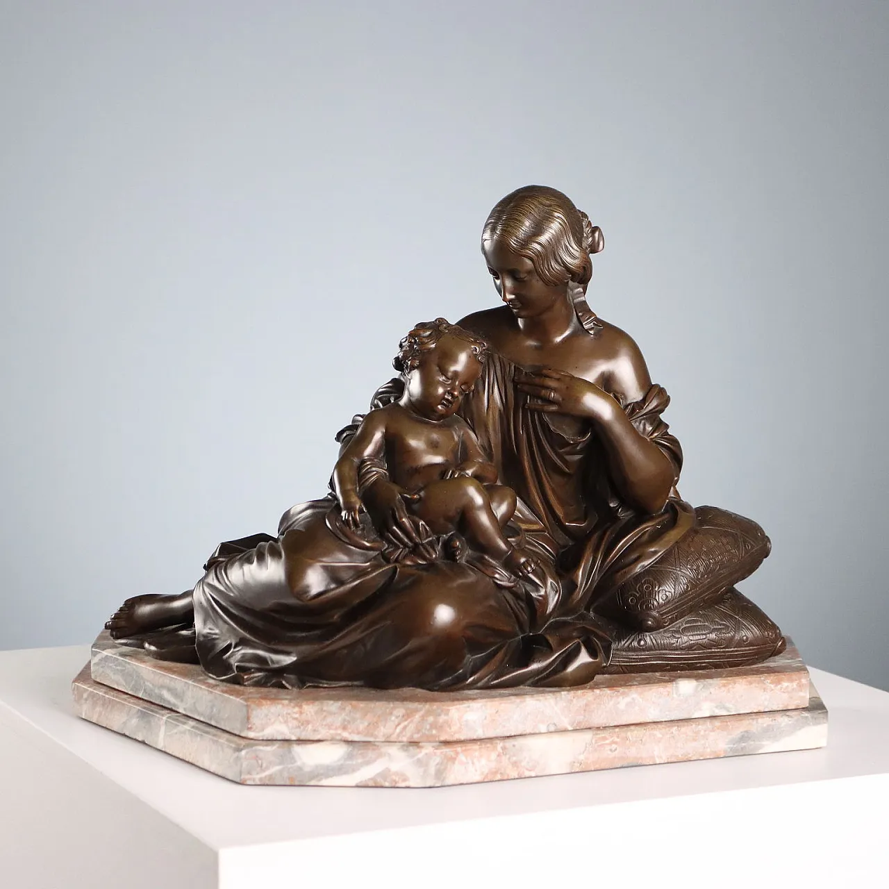 Scultura in bronzo su base in marmo, '900 1