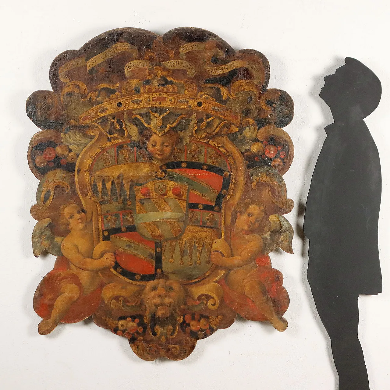 Stemma nobiliare Barocco in legno dipinto, fine '600 2