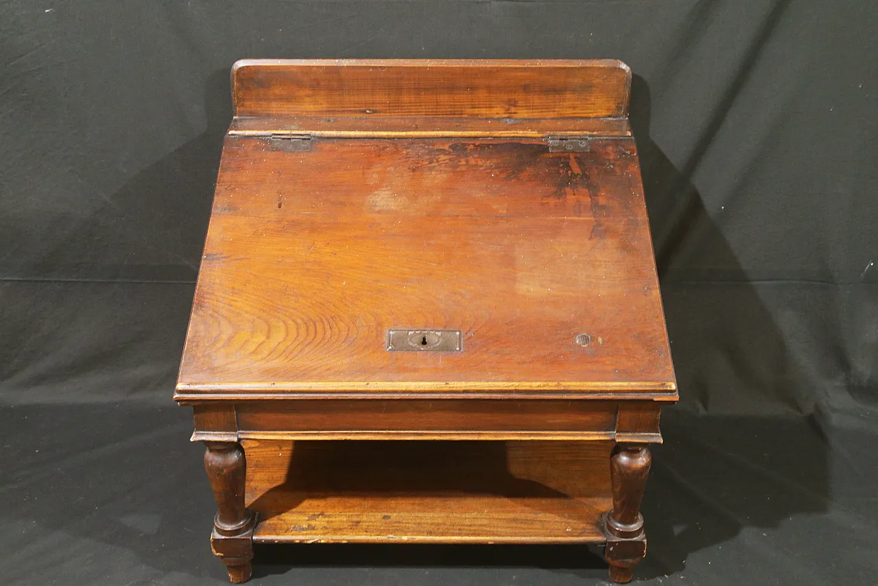 Wooden raised table lectern, late 19th century 3