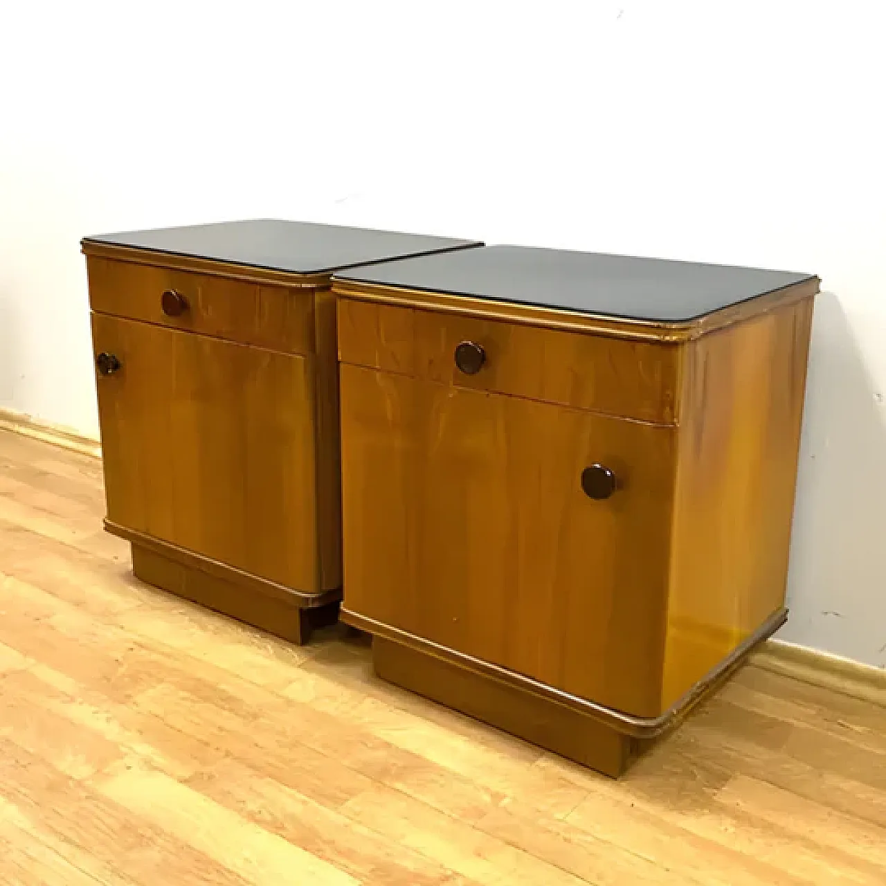 Coppia di comodini retrò in legno impiallacciato, anni '60 2