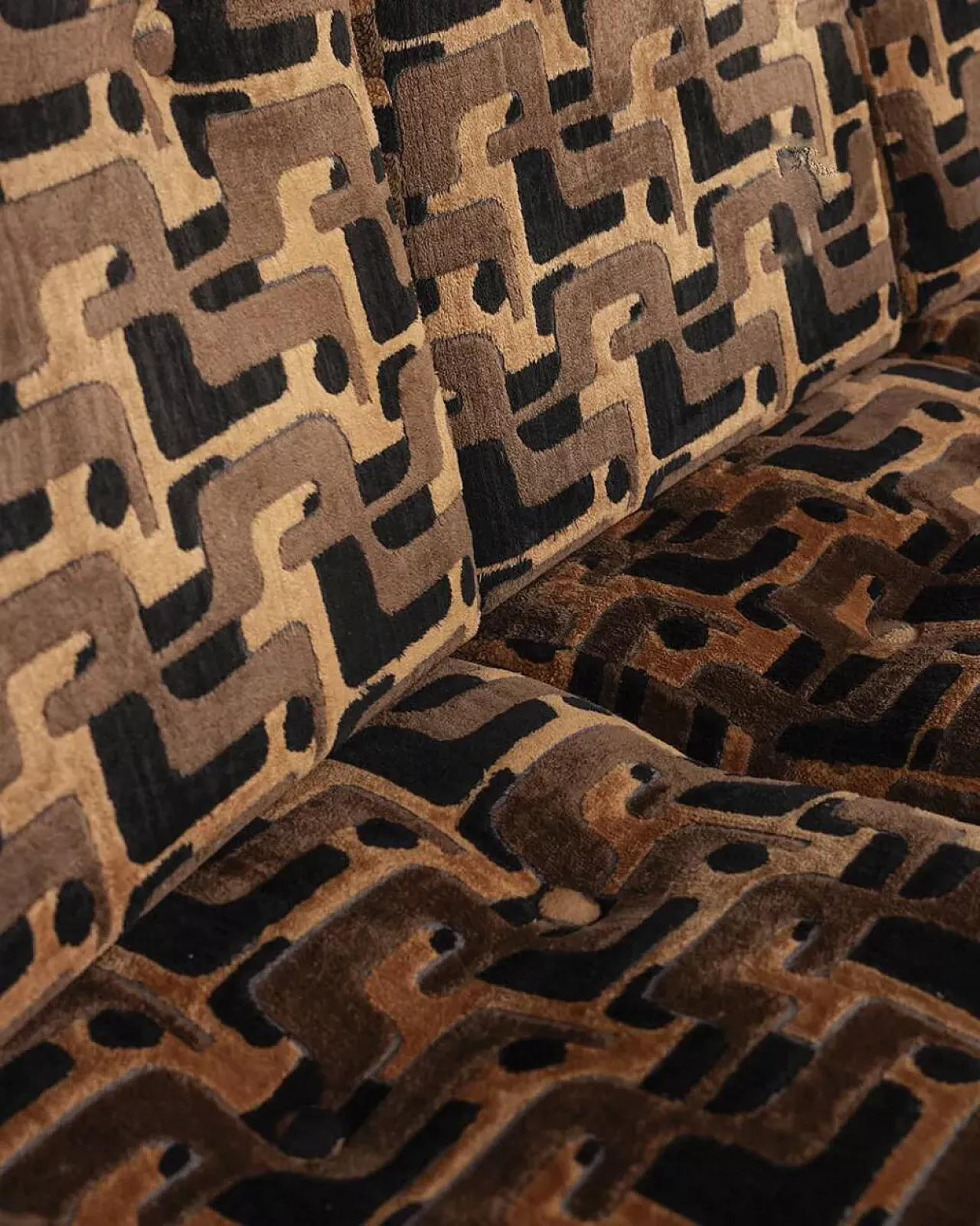 Divano a tre posti in velluto multicolore, anni '70 5