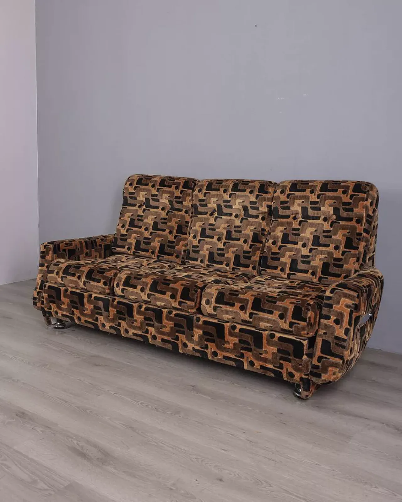 Divano a tre posti in velluto multicolore, anni '70 7