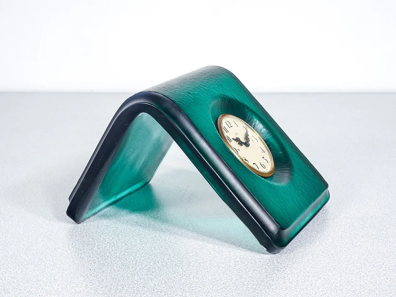Carlo Scarpa's table clock for Venini, 1930s 4