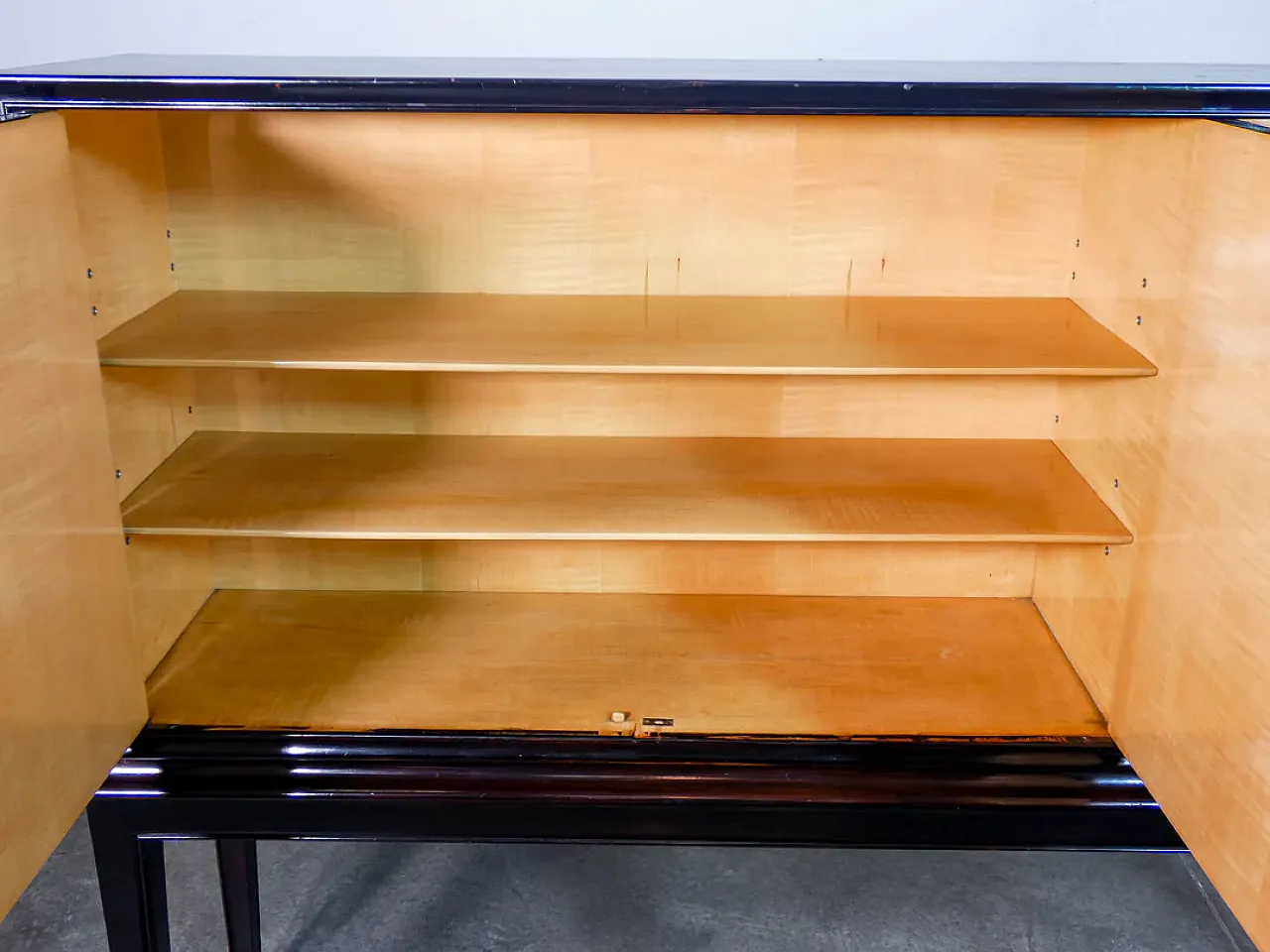 Credenza in legno laccato di Paolo Buffa, metà '900 7