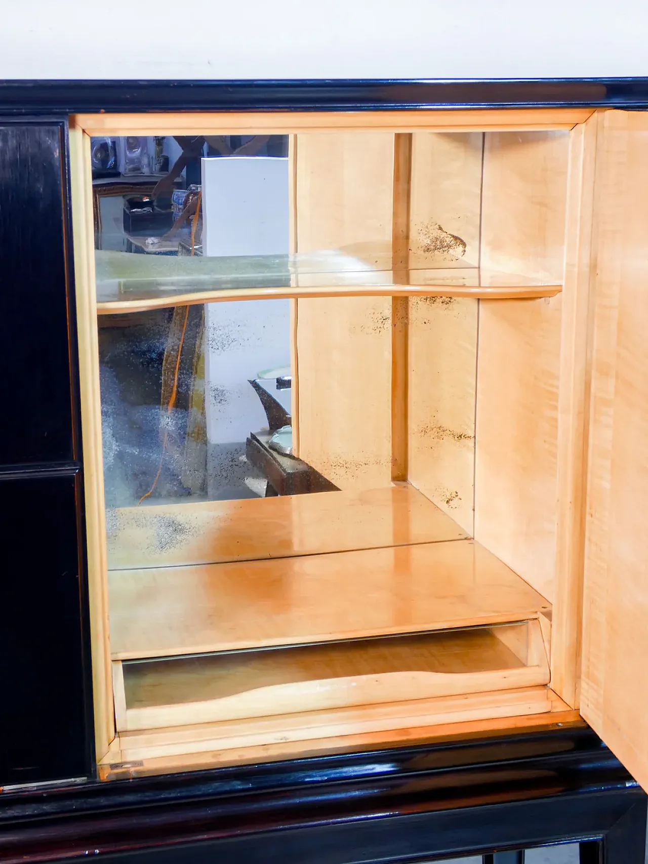 Credenza in legno laccato di Paolo Buffa, metà '900 9