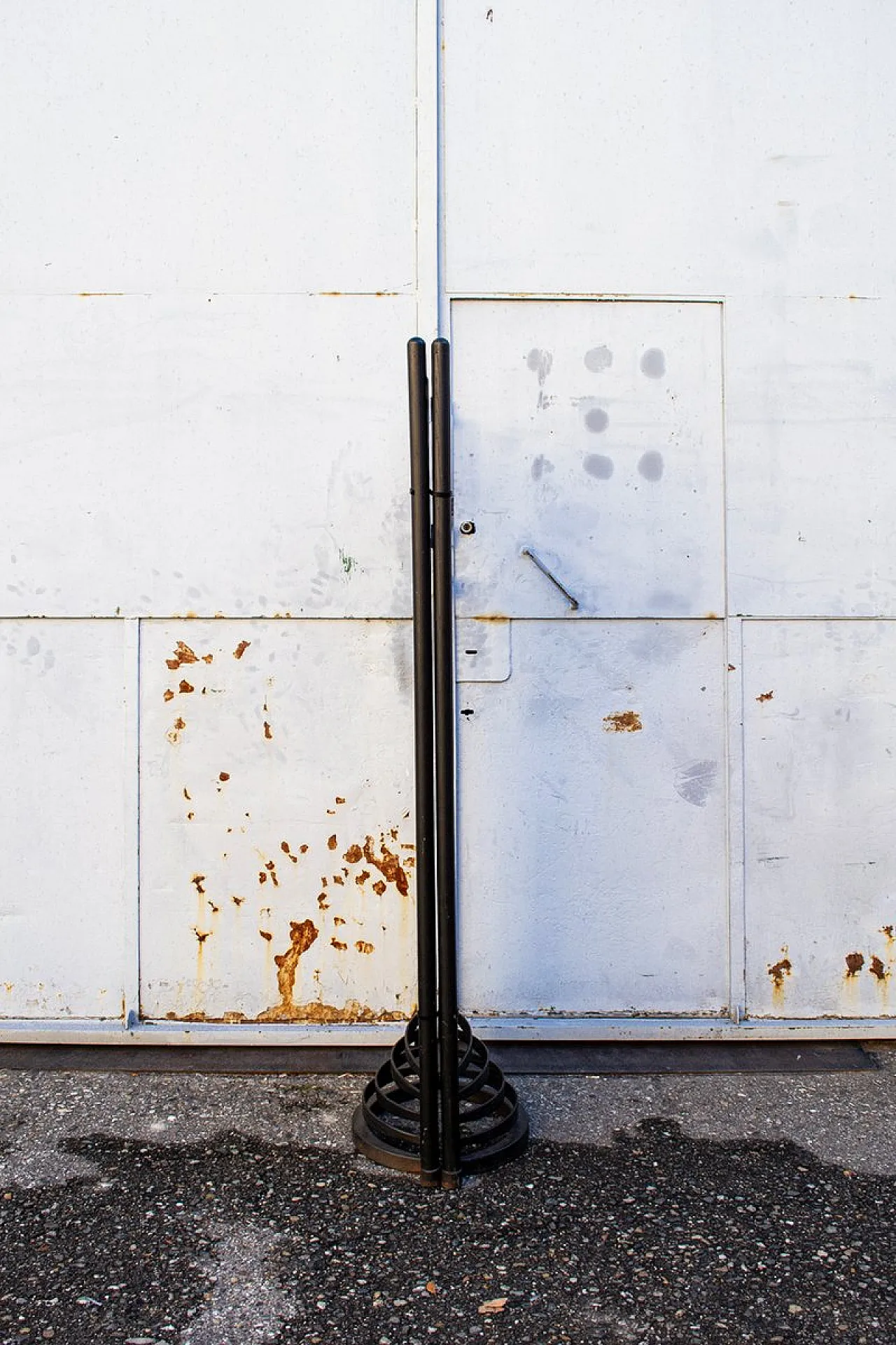 Coppia di paraventi neri di Massimo Morozzi per Mazzei, anni '80 4