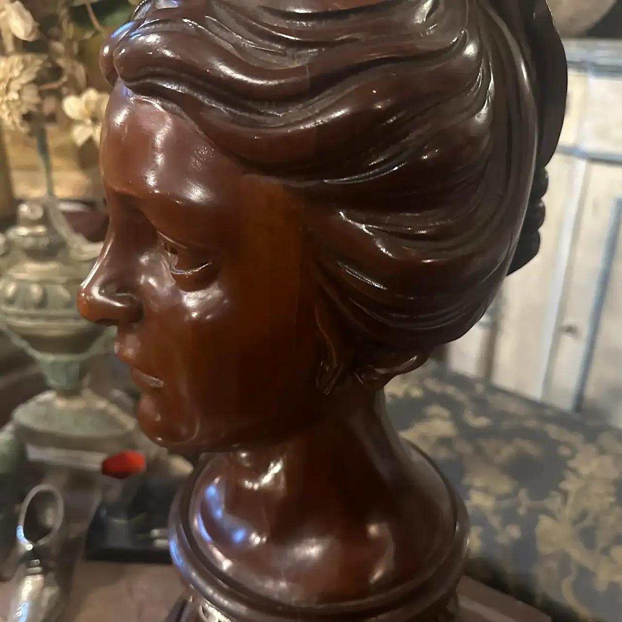 Busto di giovane donna, scultura in legno, primo '900 9