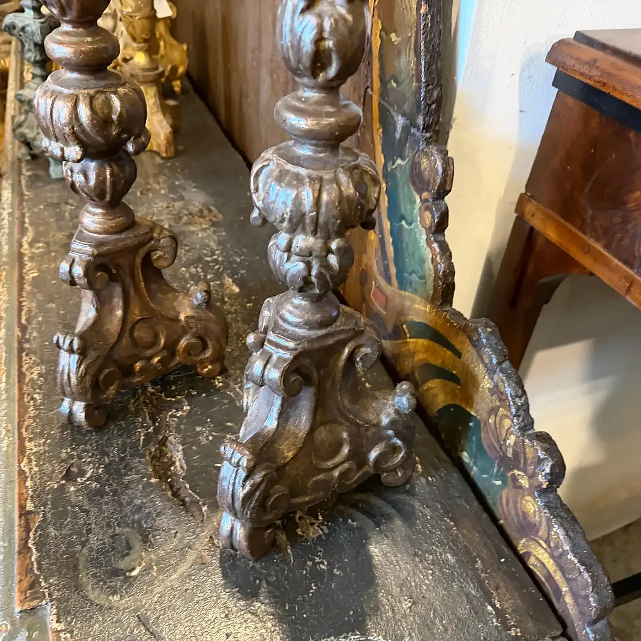 Pair of Louis XVI hand-carved wooden candlesticks, 19th century 9