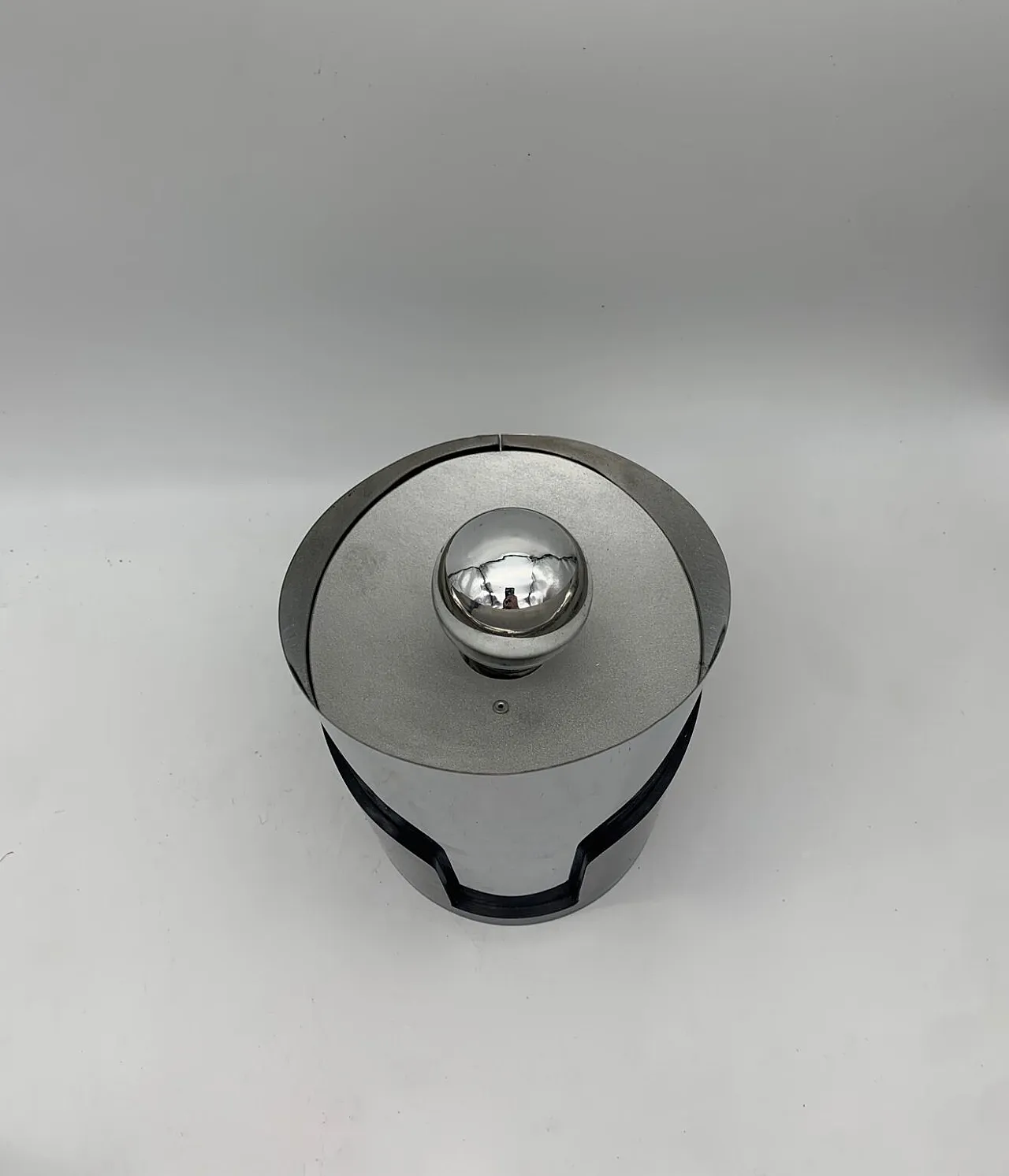 Coppia di applique in plastica e acciaio di Luci, anni '70 6