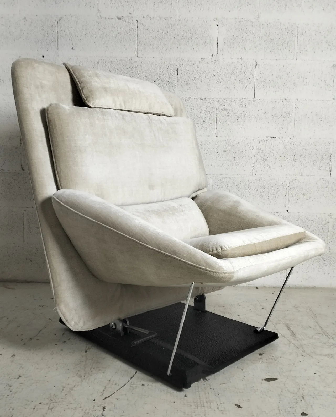 Reclining lounge chair by Vittorio Introini for Saporiti, 70s 4