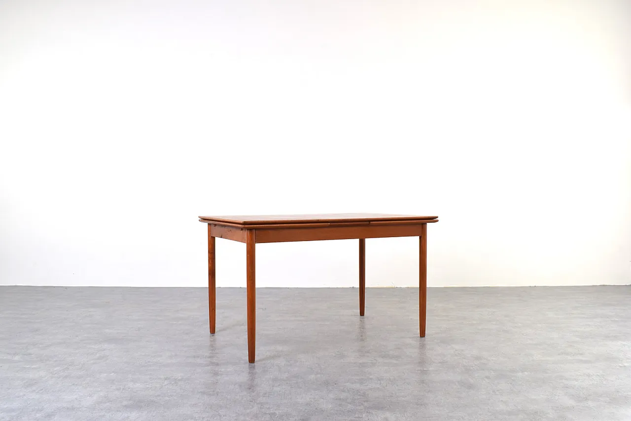 Mid-Century Danish Teak Extendable Dining Table, 1960s 1