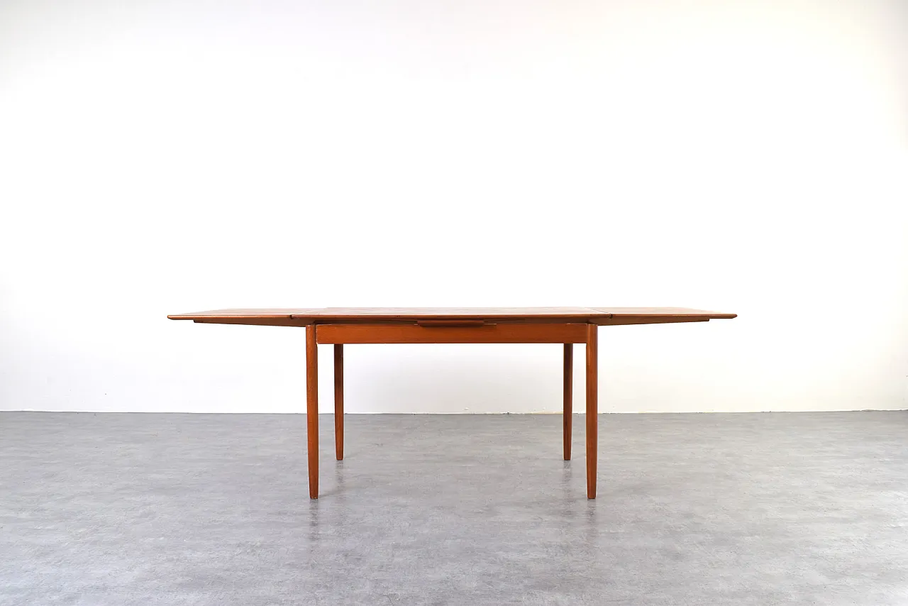 Mid-Century Danish Teak Extendable Dining Table, 1960s 4