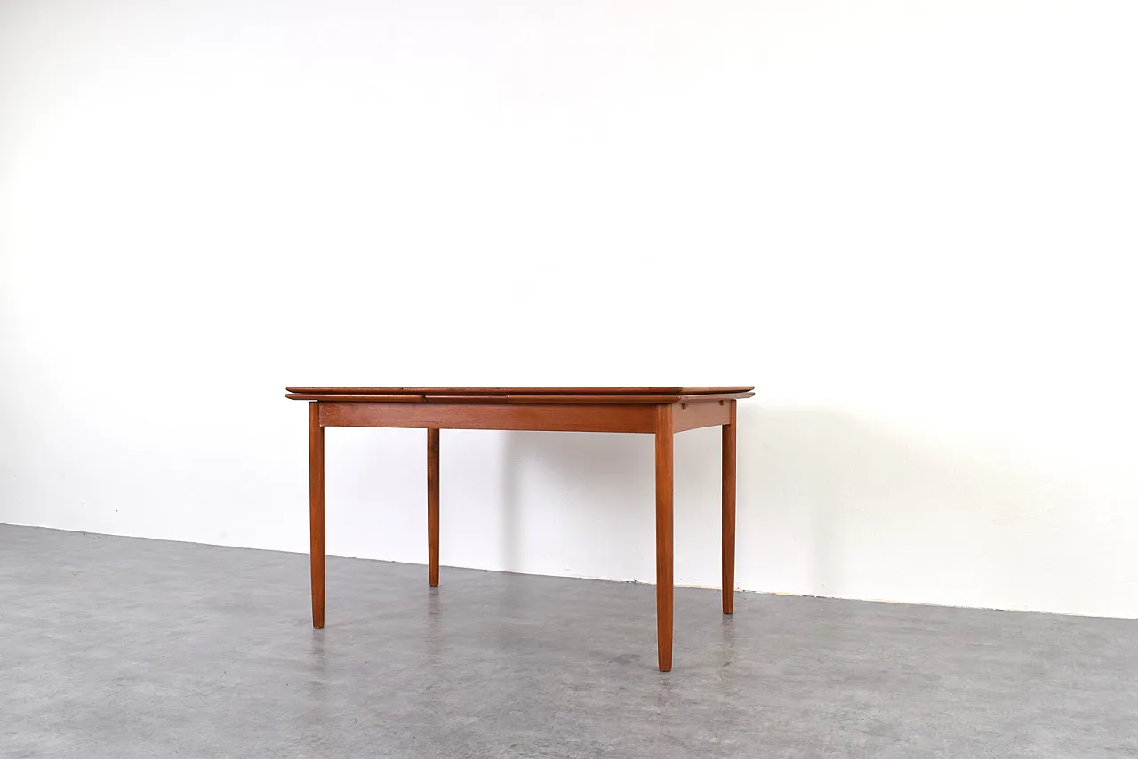 Mid-Century Danish Teak Extendable Dining Table, 1960s 7