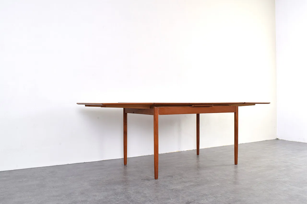 Mid-Century Danish Teak Extendable Dining Table, 1960s 8