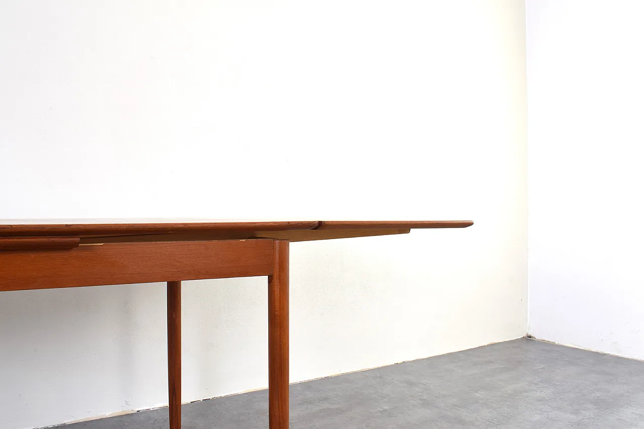 Mid-Century Danish Teak Extendable Dining Table, 1960s 10