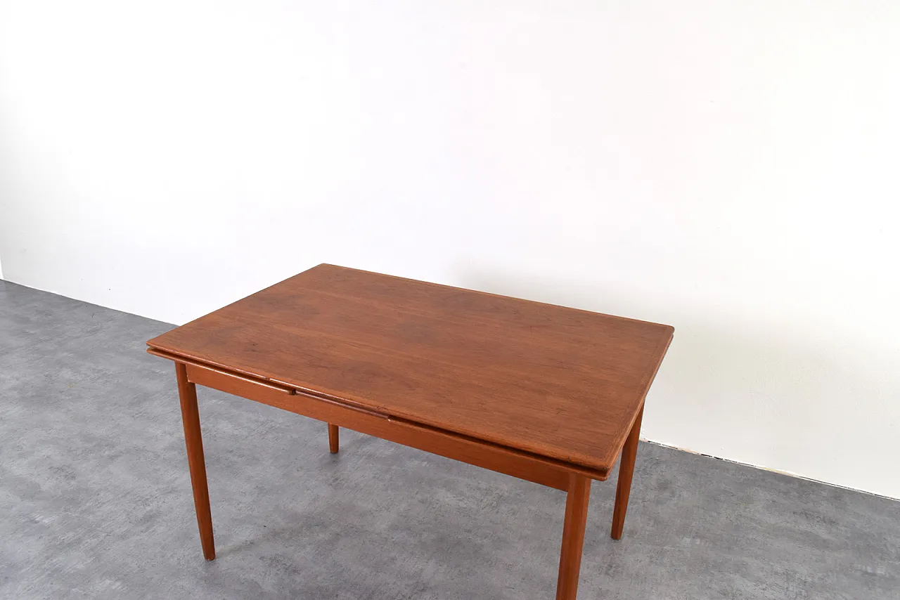 Mid-Century Danish Teak Extendable Dining Table, 1960s 13