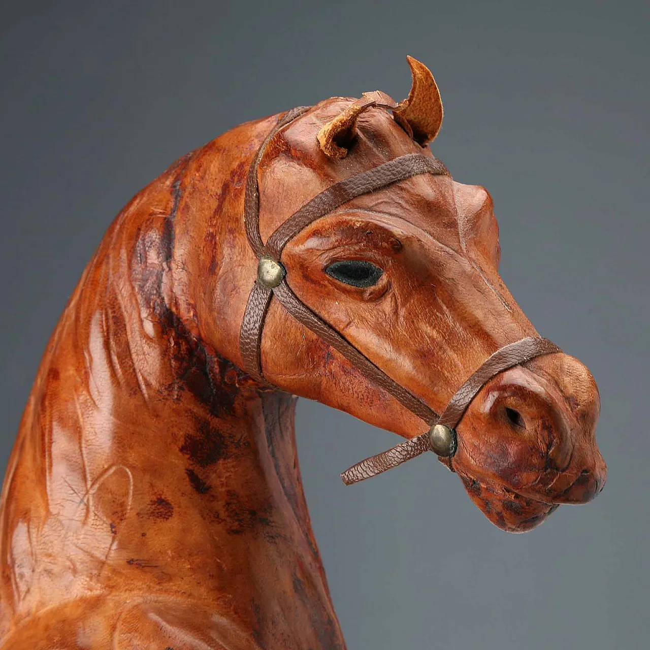 Scultura raffigurante cavallo rivestito in pelle, '900 9