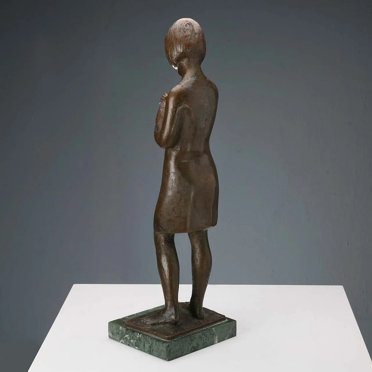 Bronze sculpture on marble base depicting shepherdess, 20th century 6