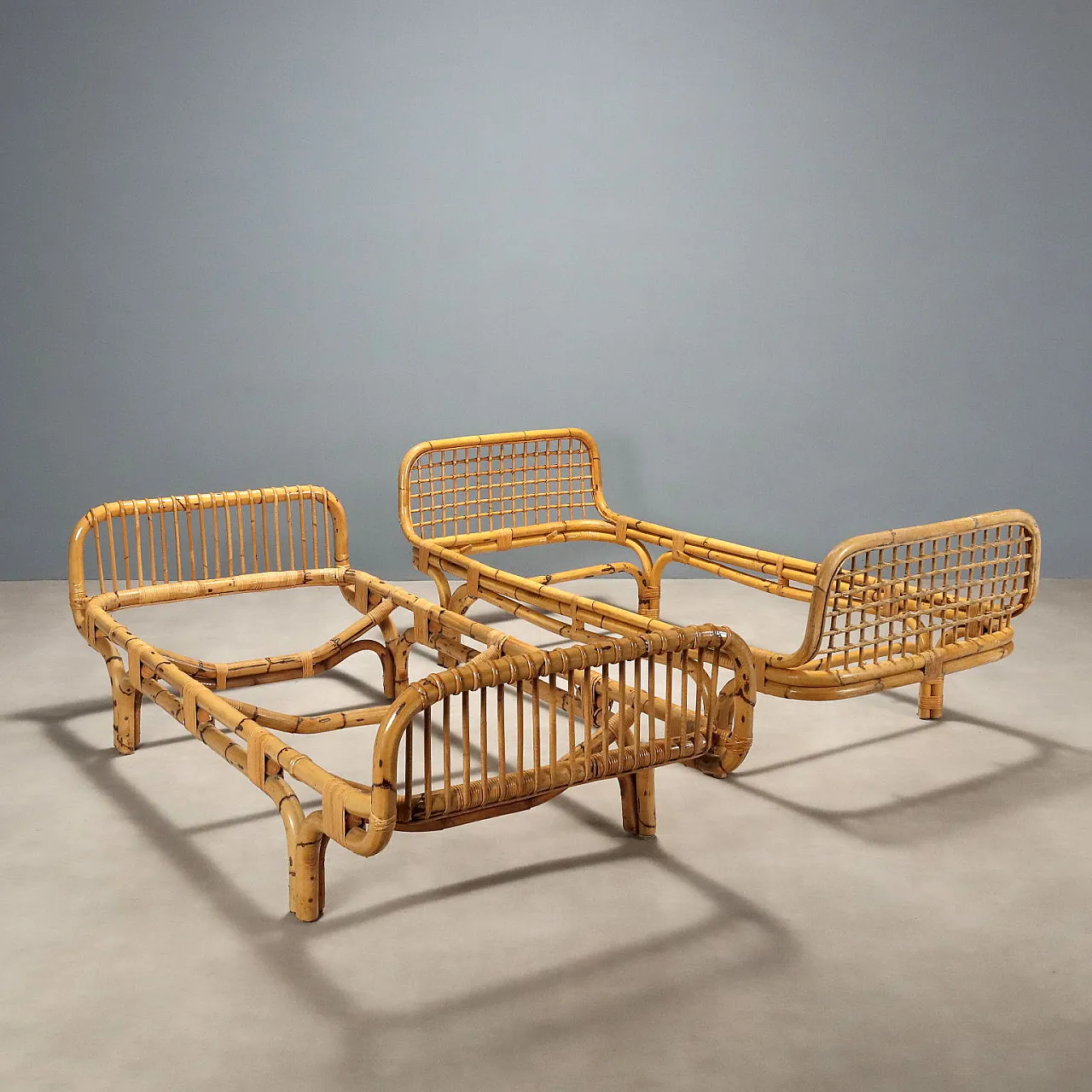 Pair of single beds in bamboo and wicker, 1970s 1