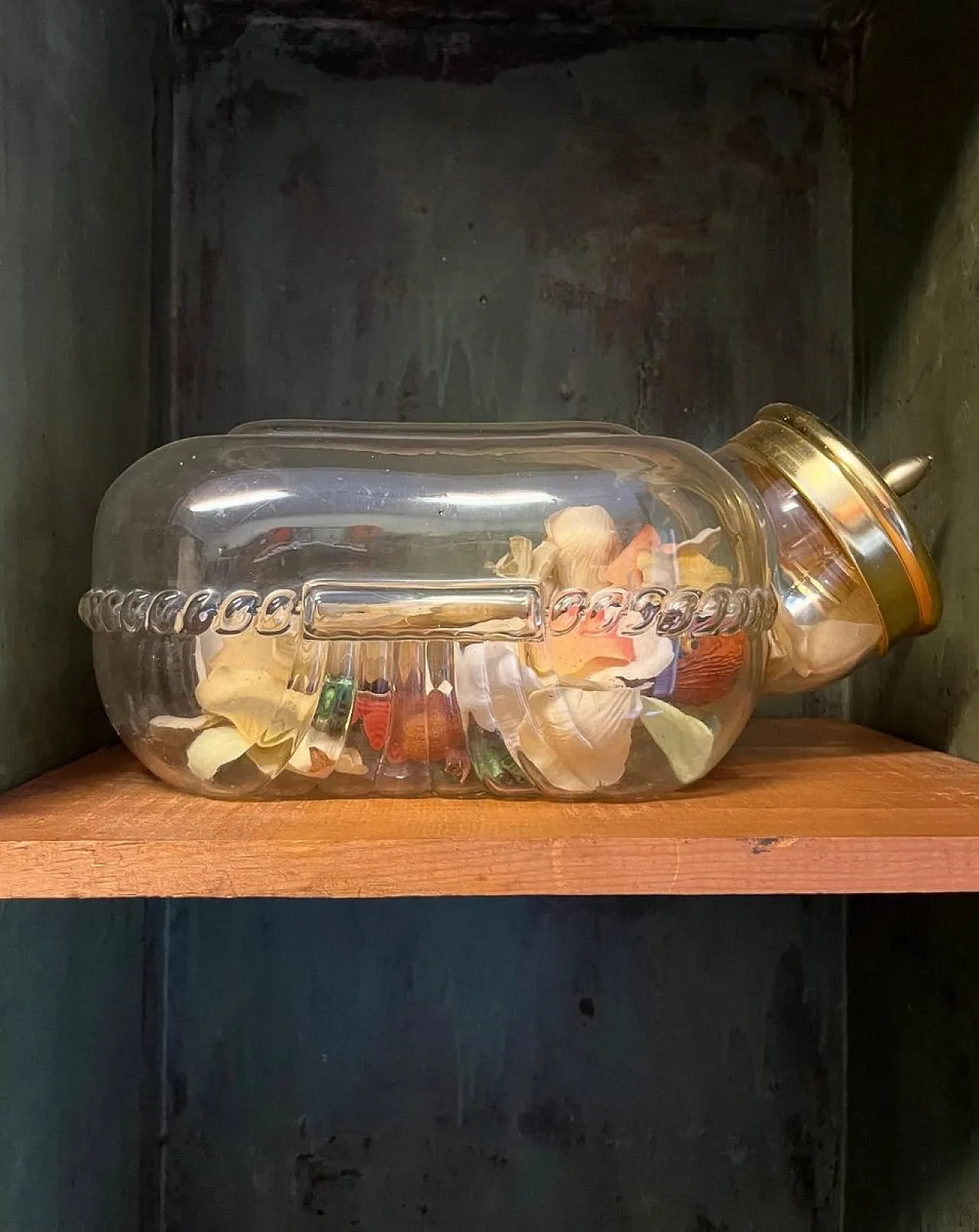 Glass biscuit jar, 1940s 4