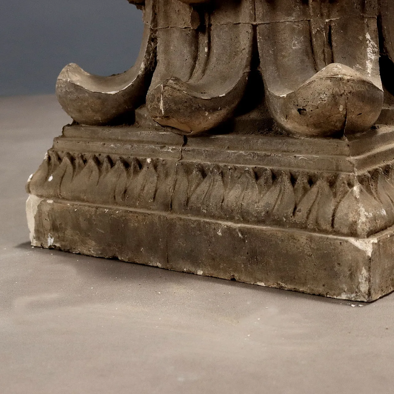 Capitello in gesso impreziosito da foglie d'acanto, '800 4