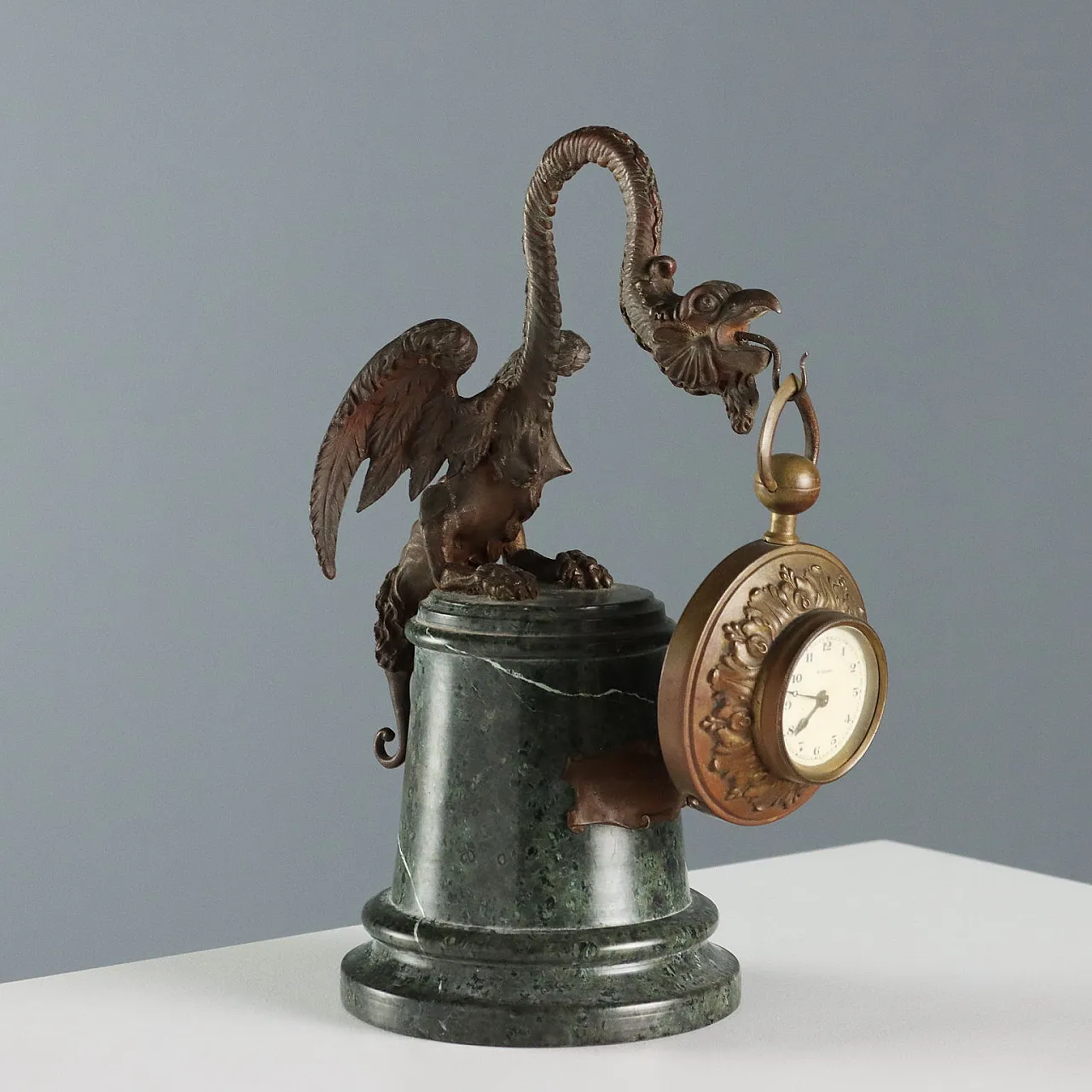Bronze and marble table clock, 1920s 1