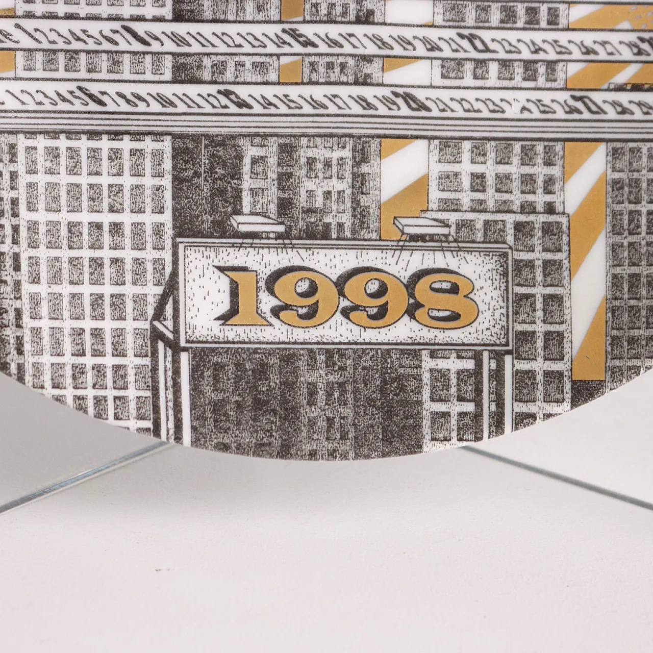 Targa Piero Fornasetti, serie calendario, anni '90 5