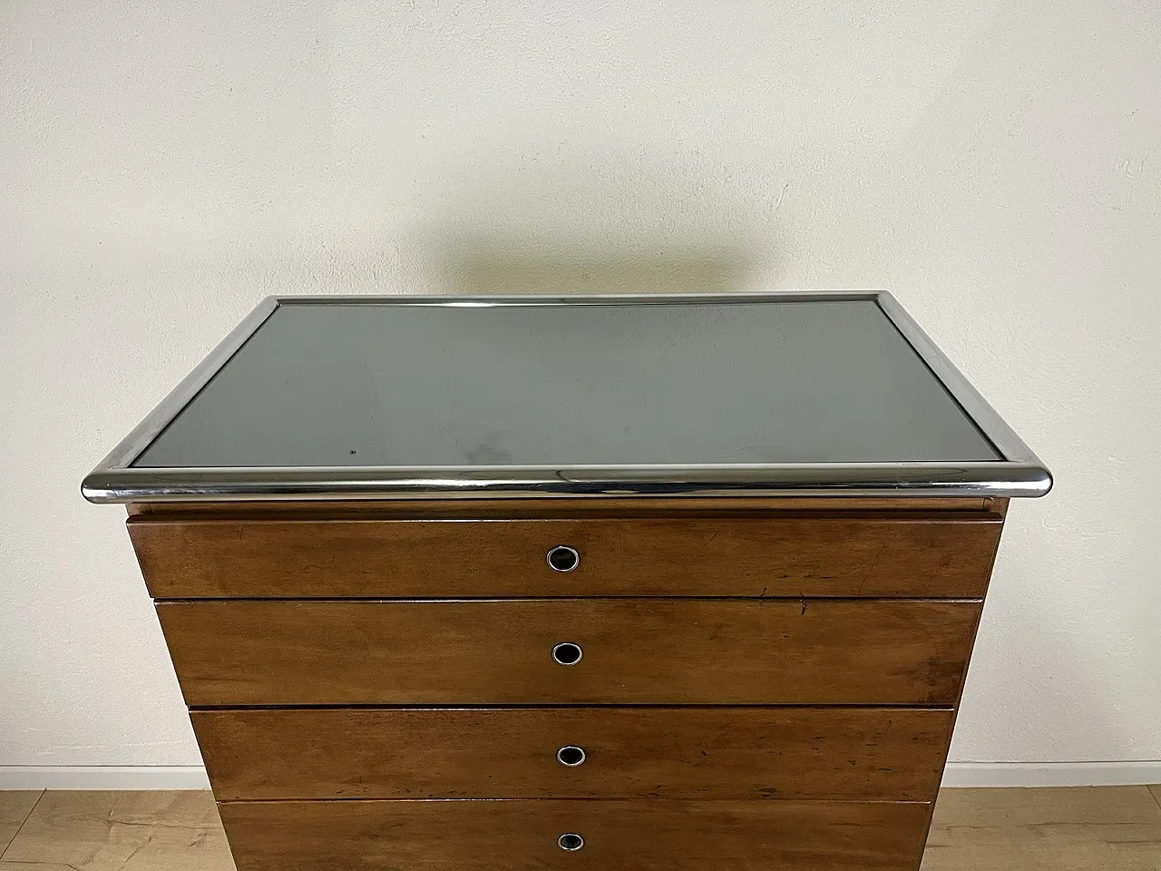 Cassettiera in legno, acciaio e vetro fumé, anni '60 3