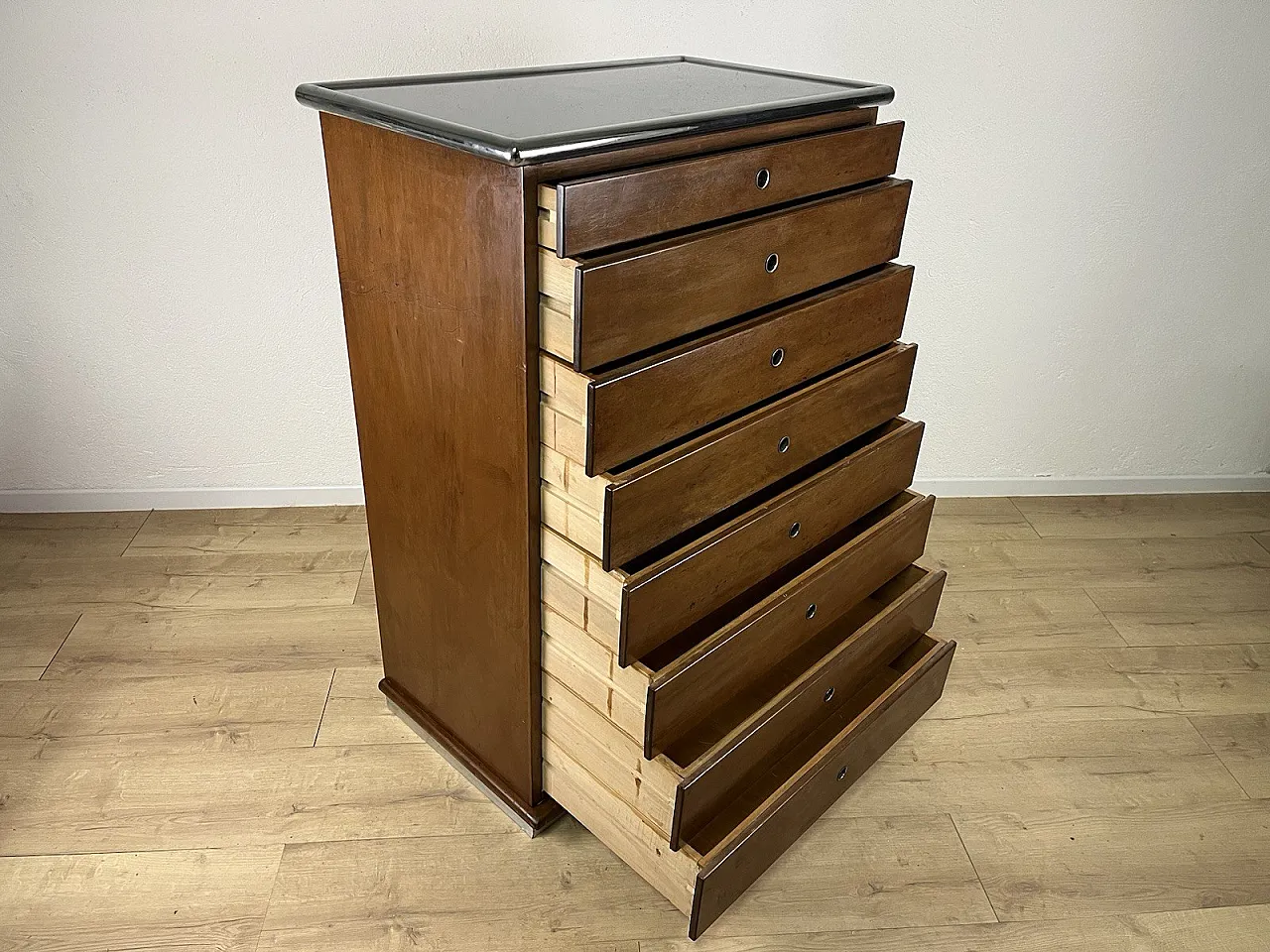 Cassettiera in legno, acciaio e vetro fumé, anni '60 11