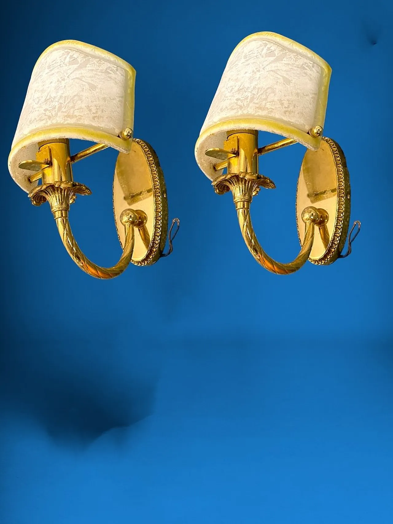 Murano glass and brass wall lights, 1980s, set of 2 9