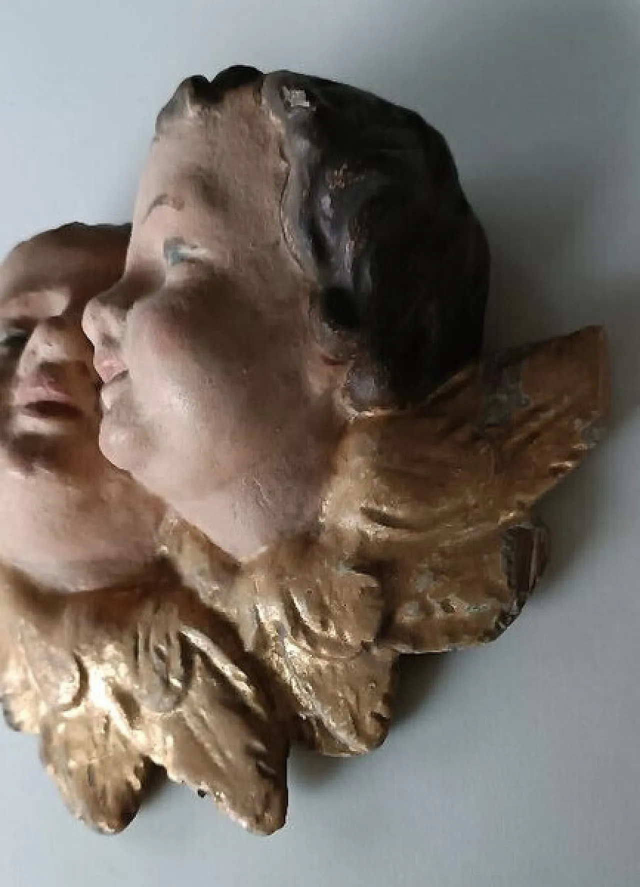 Baroque polychrome cherub heads, 18th century 2
