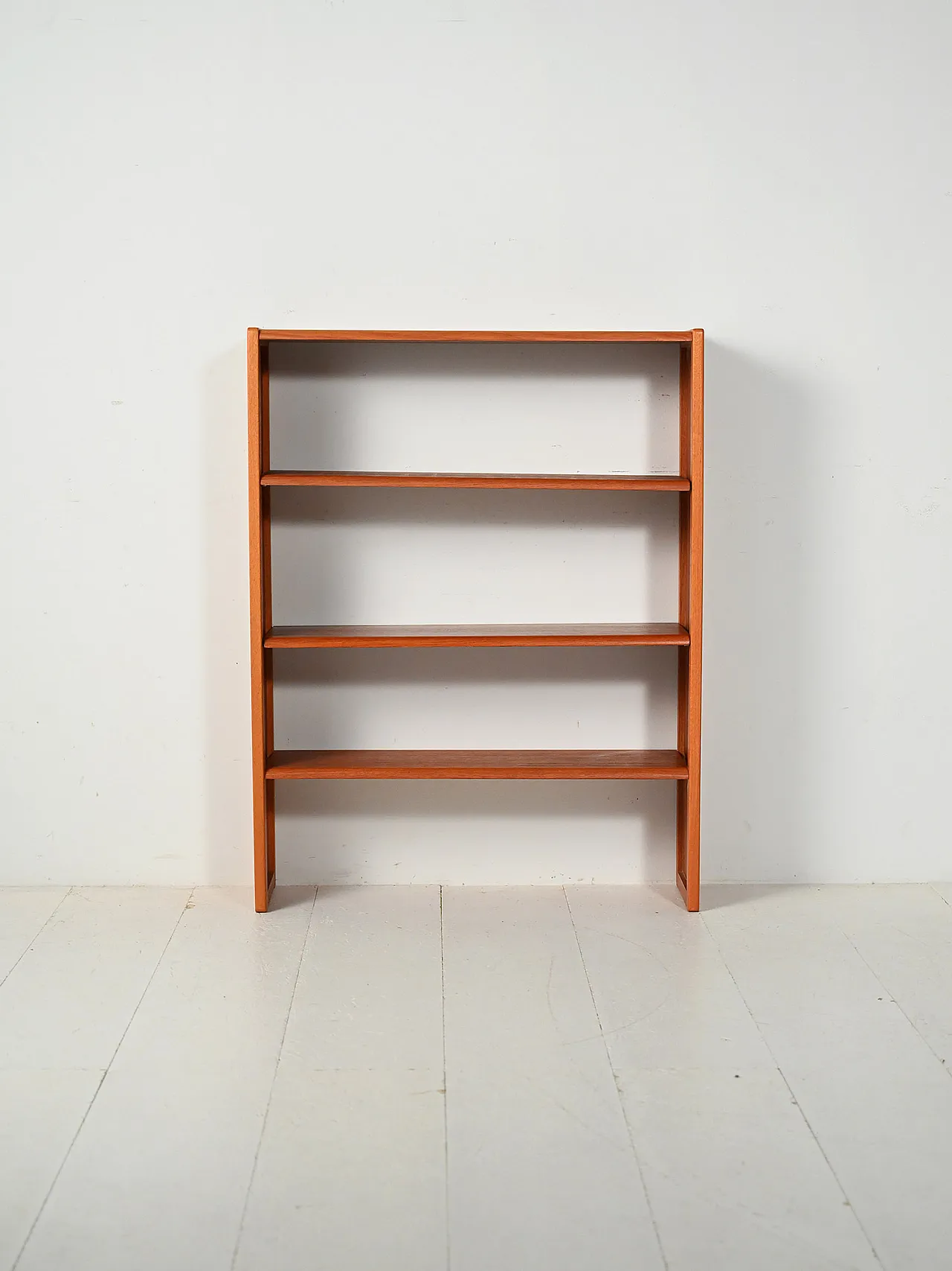 Libreria scandinava in rovere e teak con ripiani regolabili 2