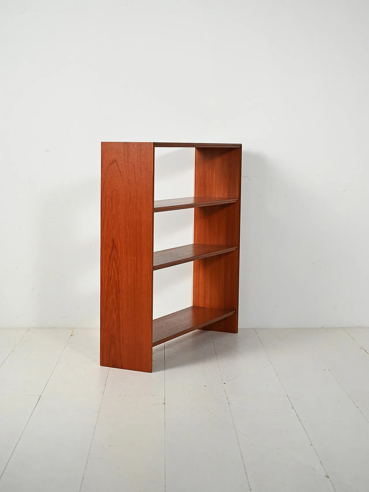 Piccola libreria scandinava in teak con ripiani regolabili 3