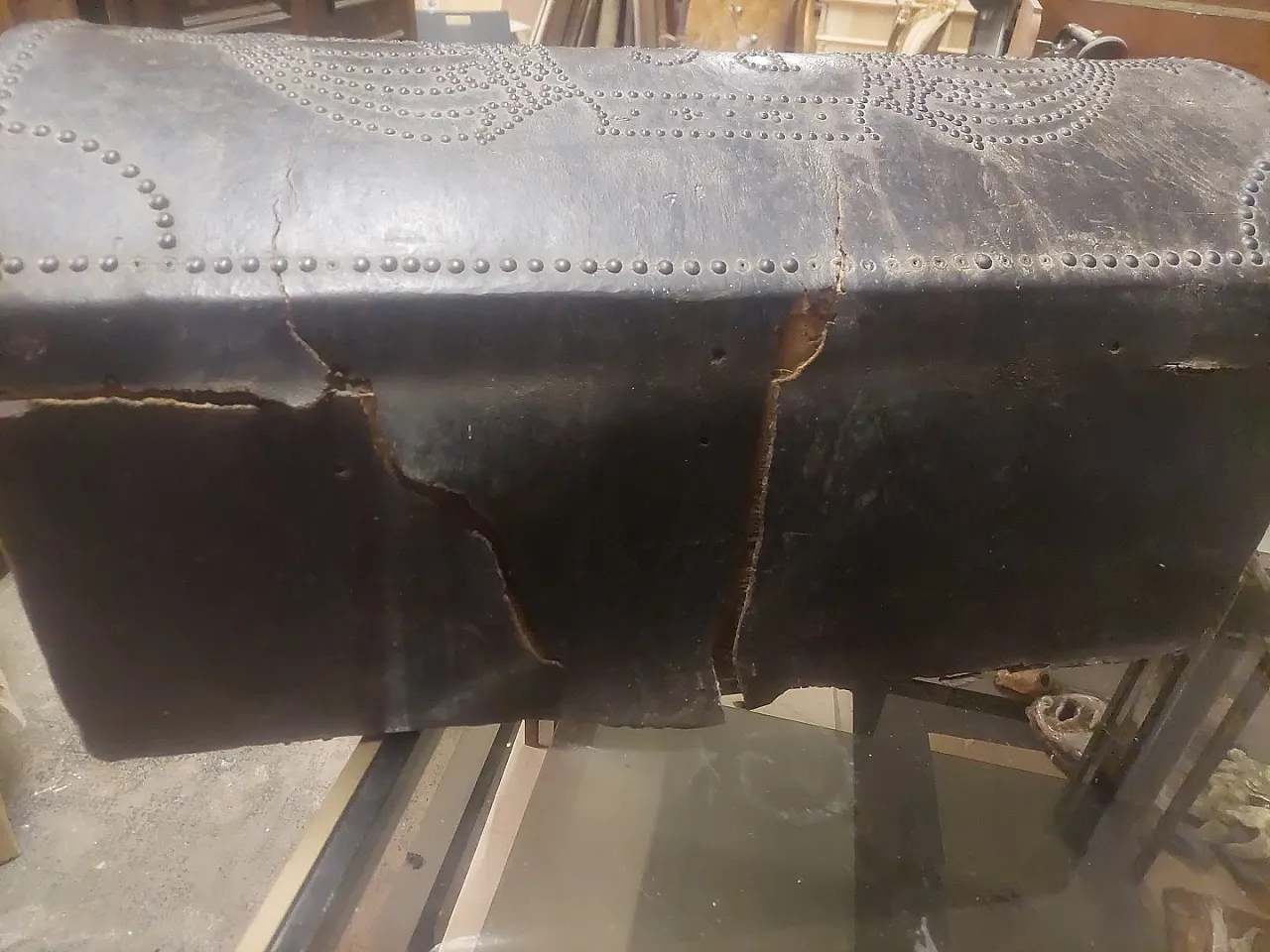 Wooden and leather trunk, 18th century 19