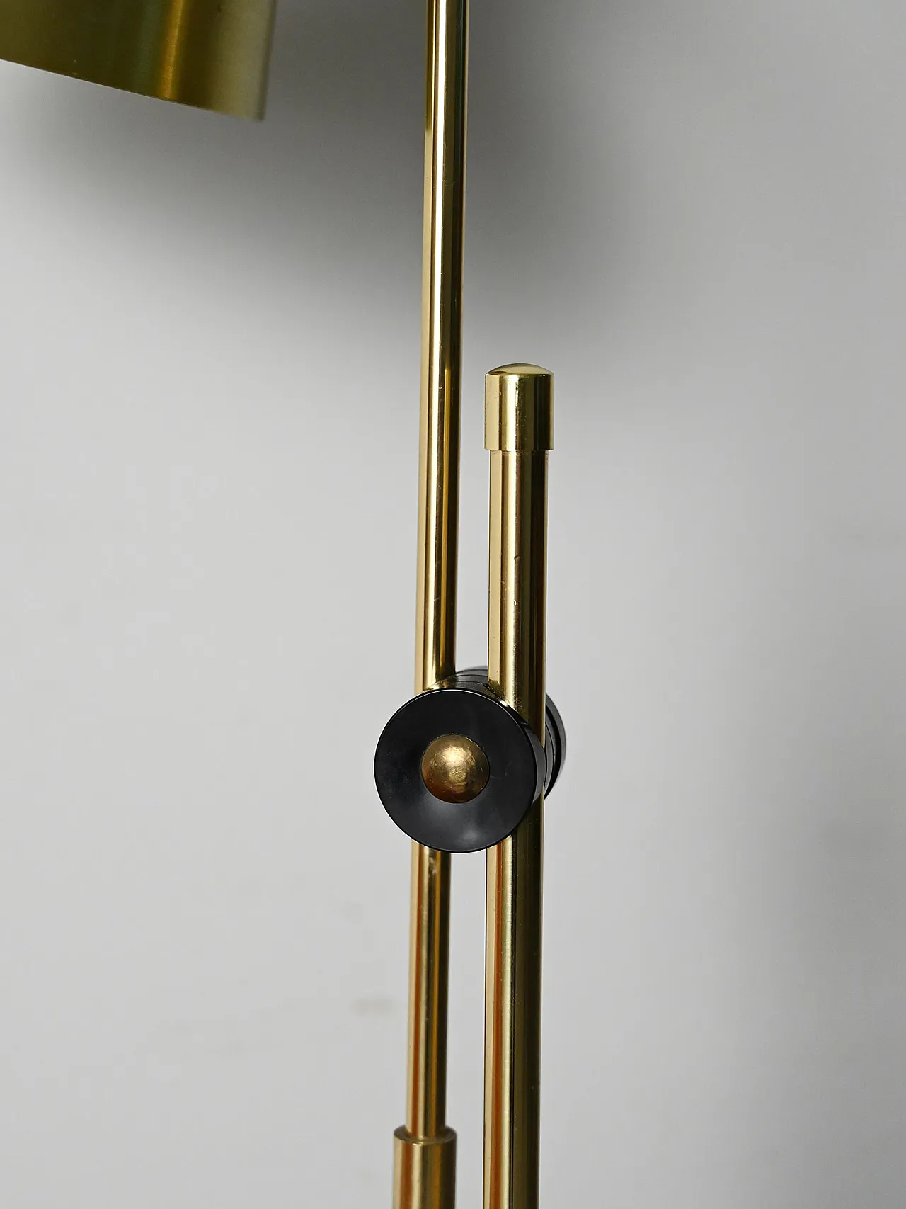 Table lamp in gold finish attributed to EWÅ, Värnamo 6