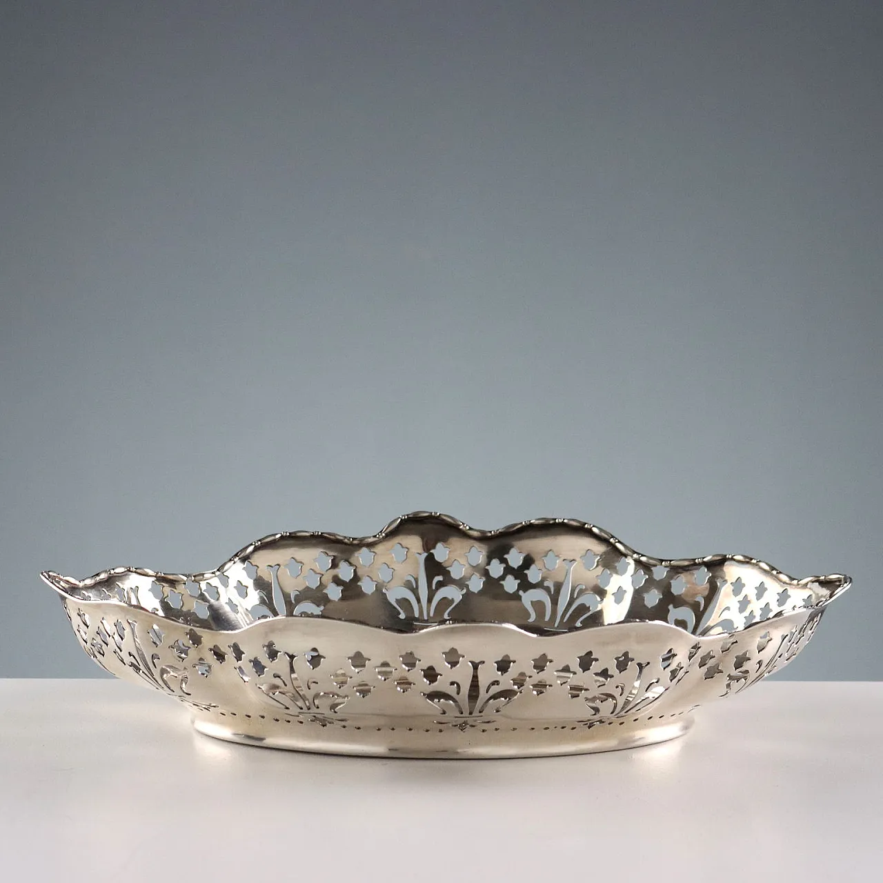 Cestino per il pane in argento sterling con motivo ripetuto, '900 3