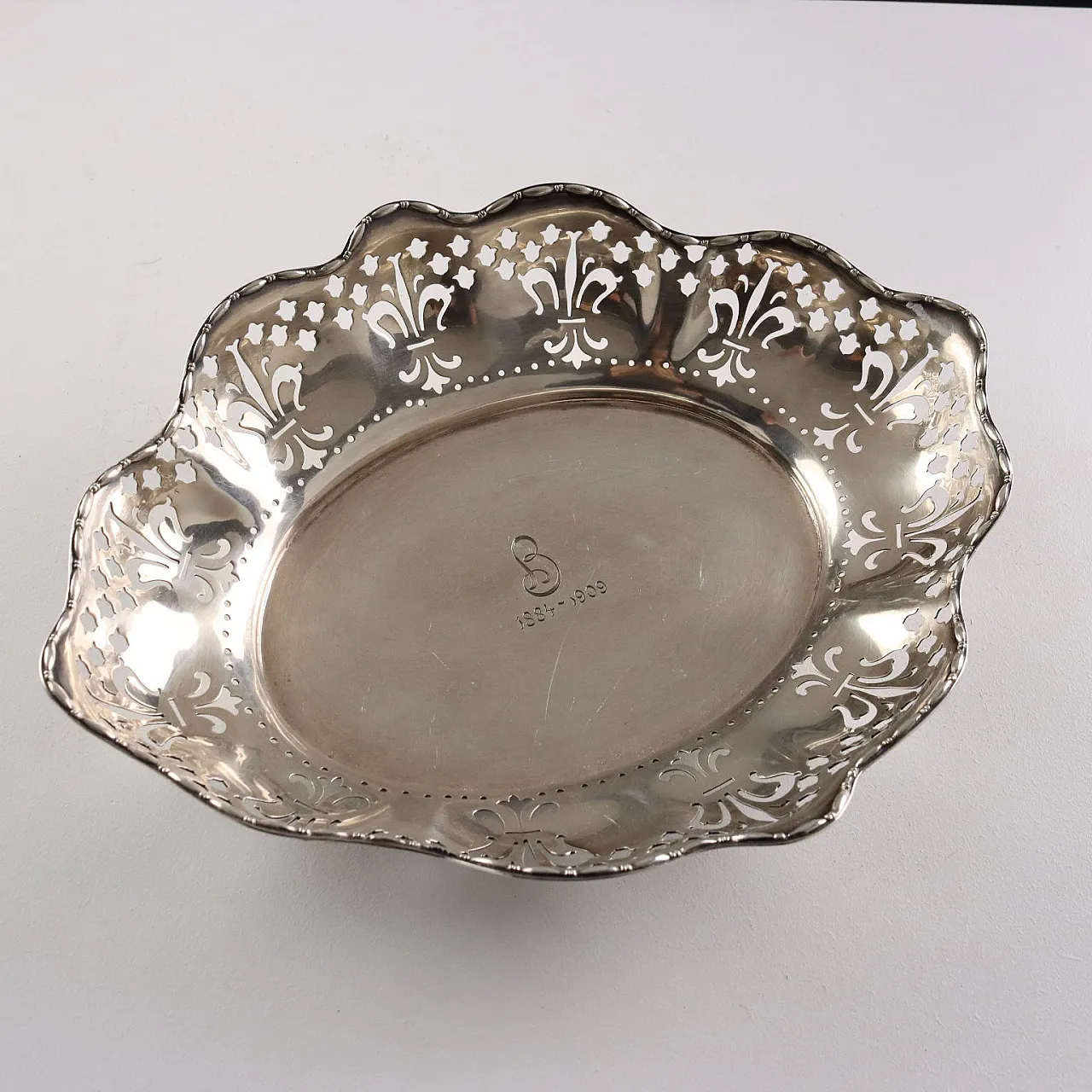 Cestino per il pane in argento sterling con motivo ripetuto, '900 4