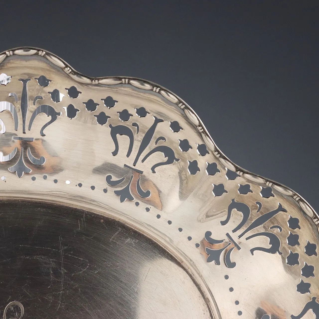 Cestino per il pane in argento sterling con motivo ripetuto, '900 5