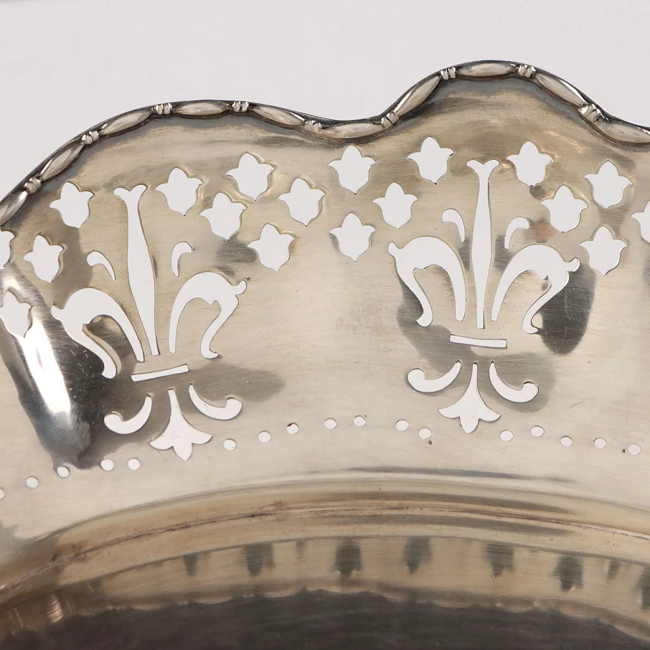 Cestino per il pane in argento sterling con motivo ripetuto, '900 6