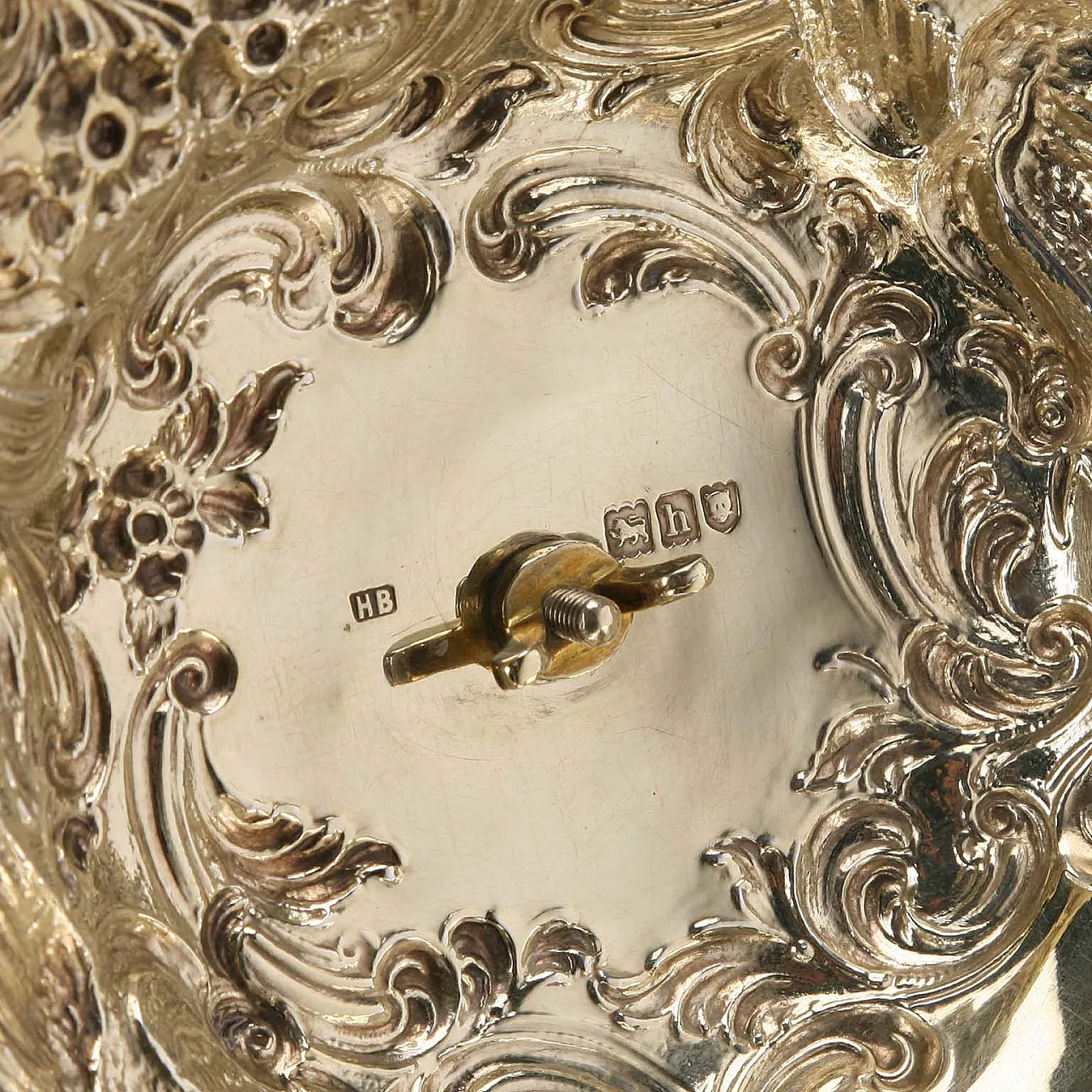 Ciotola in argento 925 con coperchio sbalzato e cesellato, '900 8