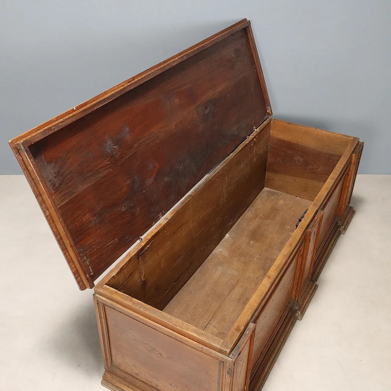 Cassapanca in noce e acero, fine '700 8