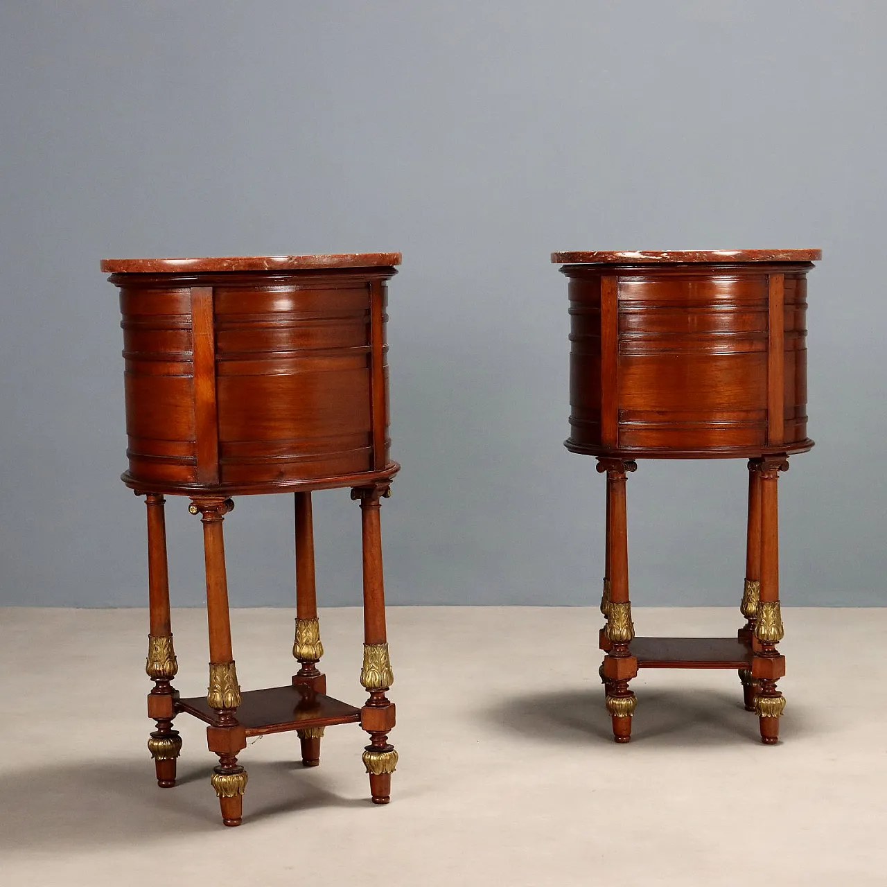 Coppia di comodini ovali in mogano e piano in marmo, primo '900 8