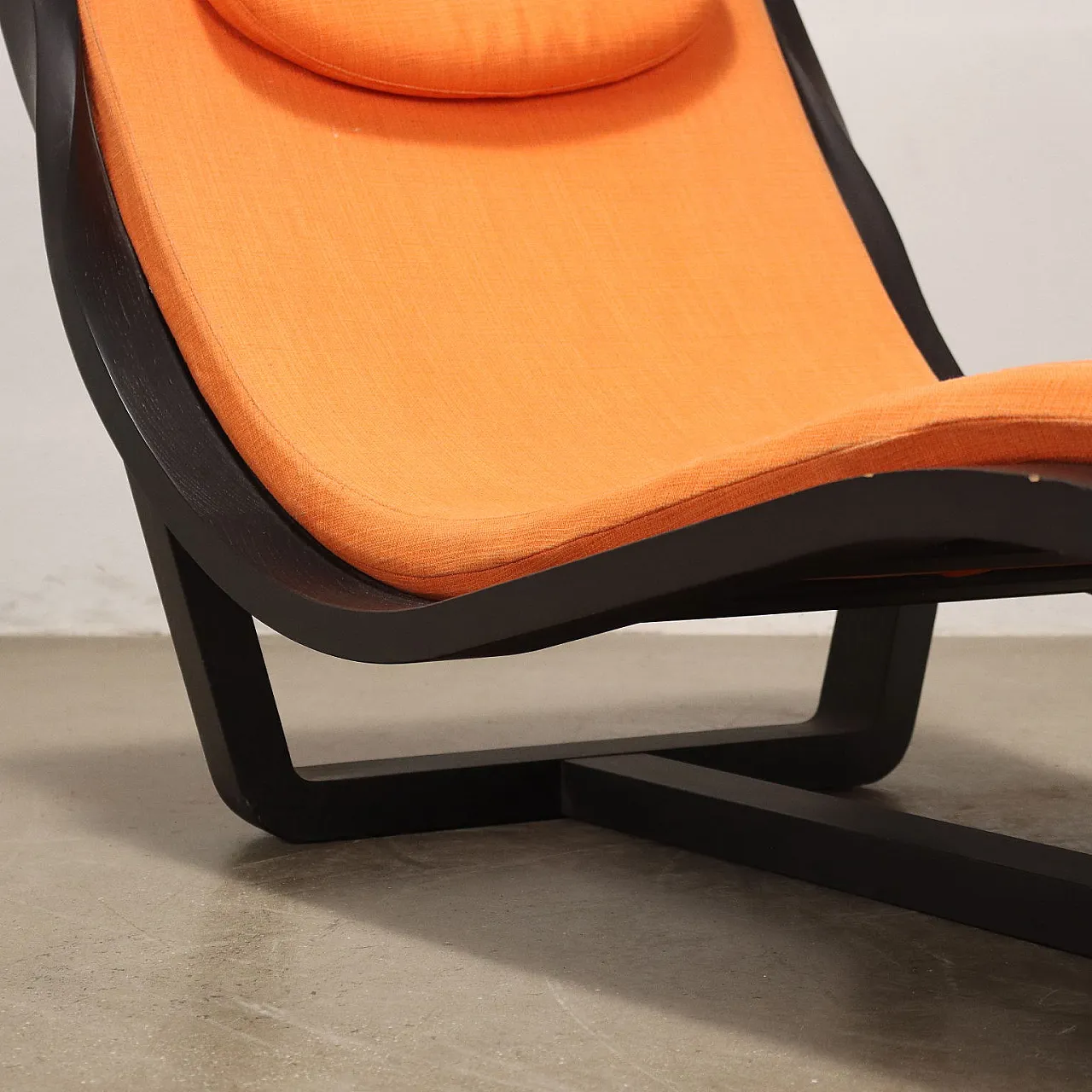 Chaise longue in tinted solid wood & orange fabric, 1970s 5