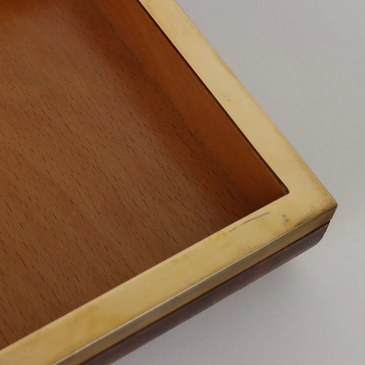 Cofanetto in acero e radica di noce con bordi in ottone, anni '80 5