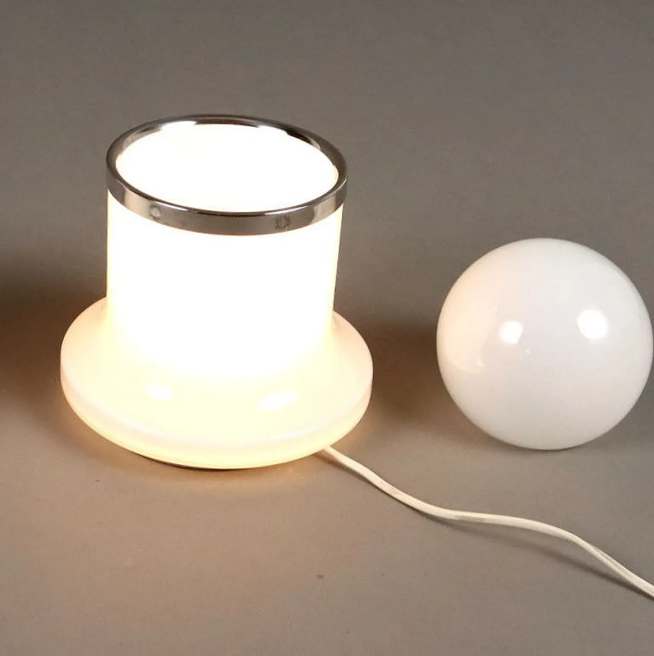 Lampada da tavolo di Reggiani, anni '60 3