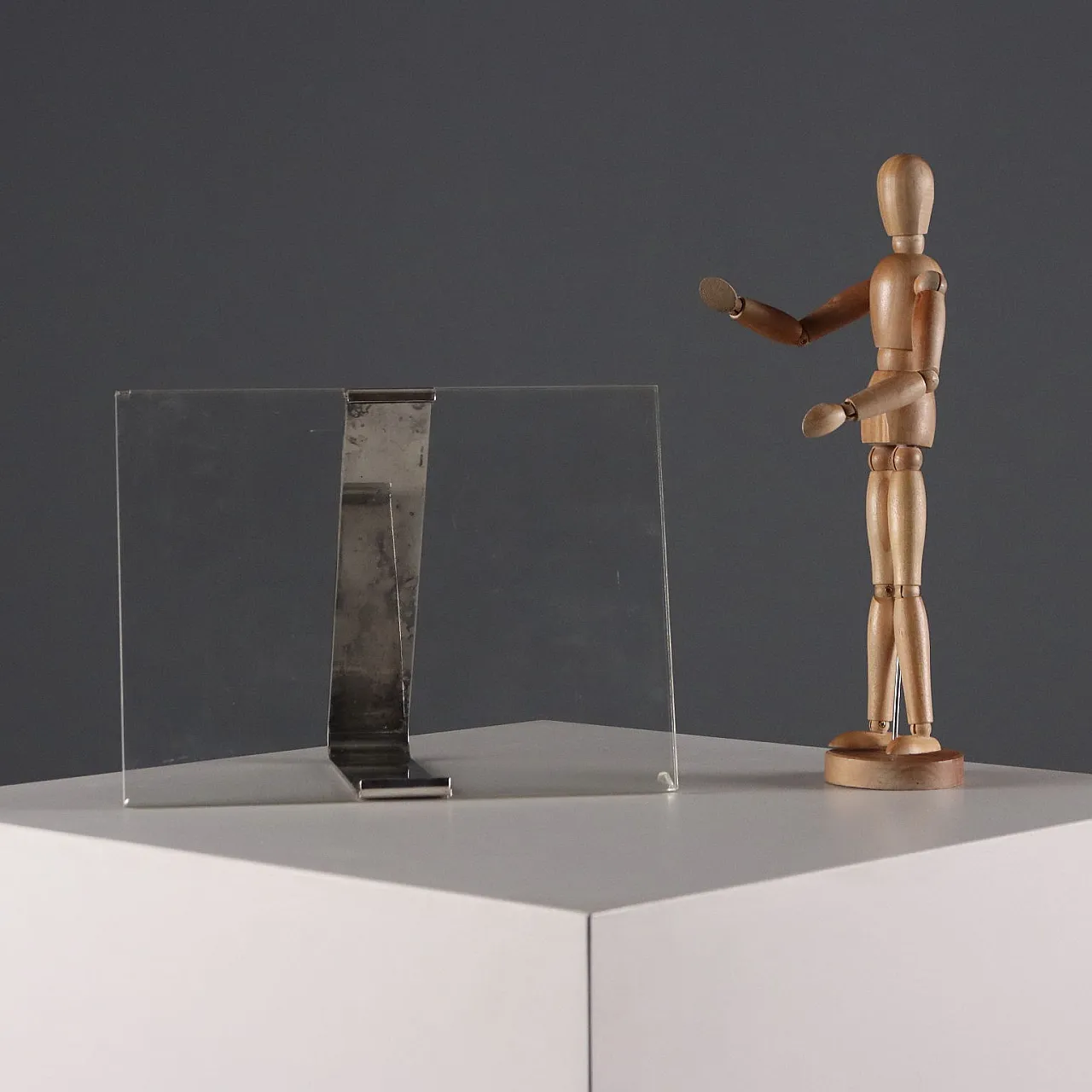 Portafoto da tavolo in metallo argentato di Lino Sabattini, '900 2