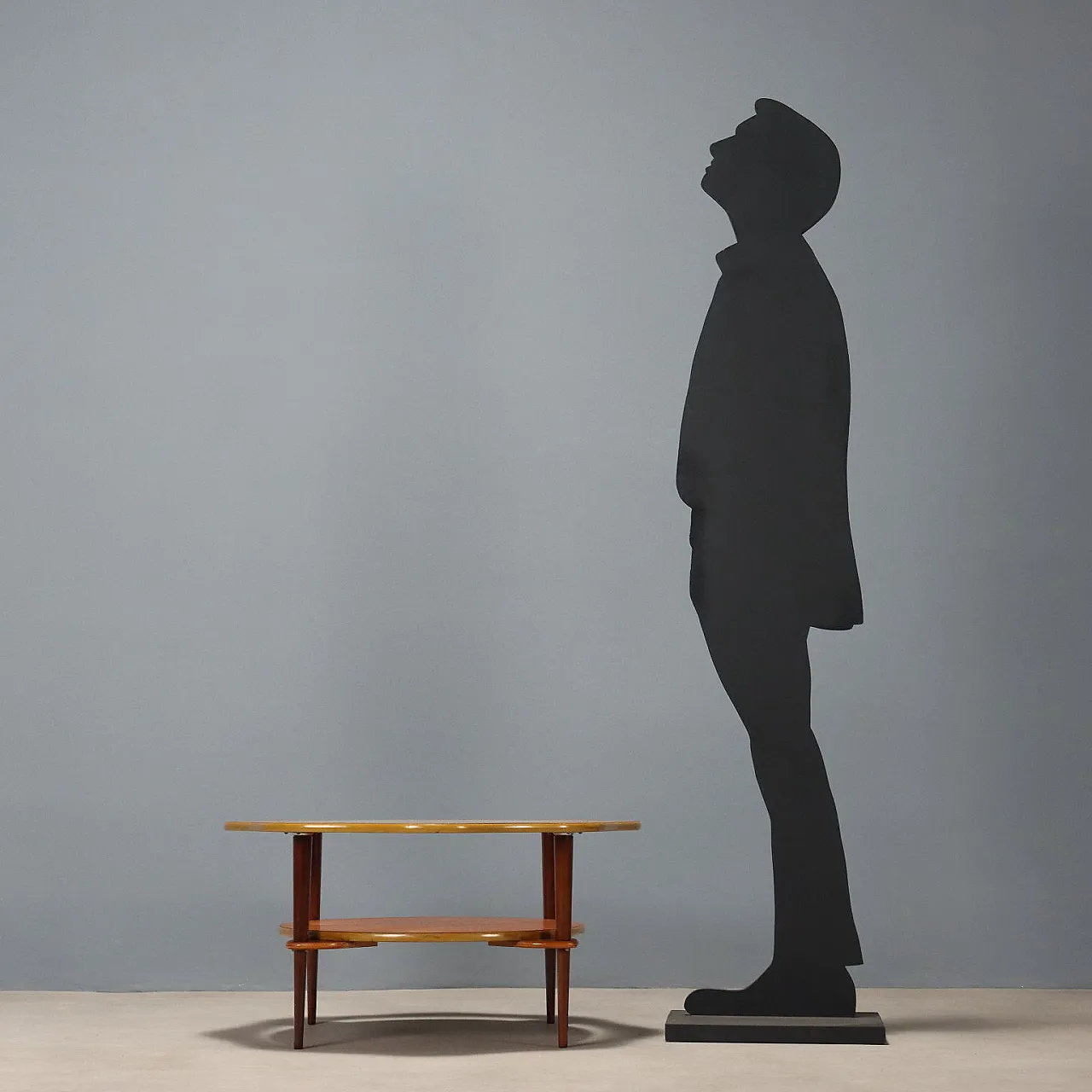 Tavolino con struttura in teak e piano circolare in vetro, '900 2