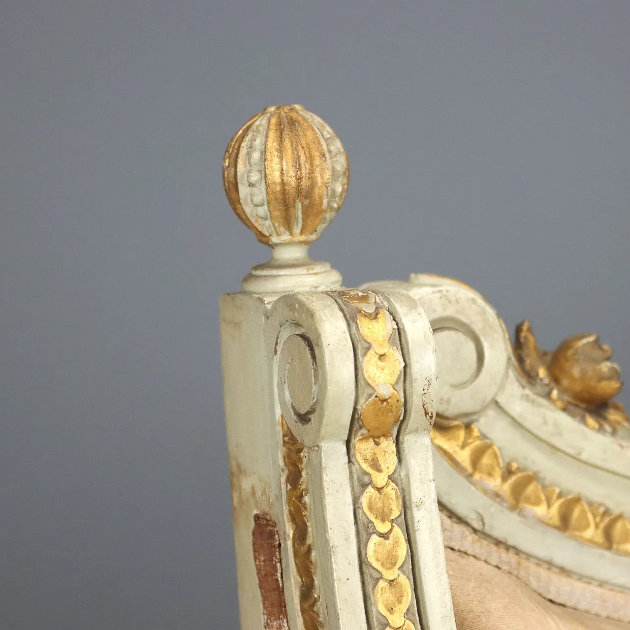 Divano in legno laccato in stile neoclassico, fine '800 7